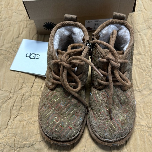 UGG Neumel II Graphic Stitch size 11 T - Picture 2 of 8